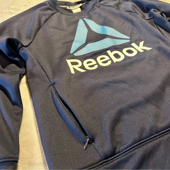 Kid’s Reebok Navy Blue Sweatshirt with Crew Neck Size Medium (8) - Picture 3 of 4